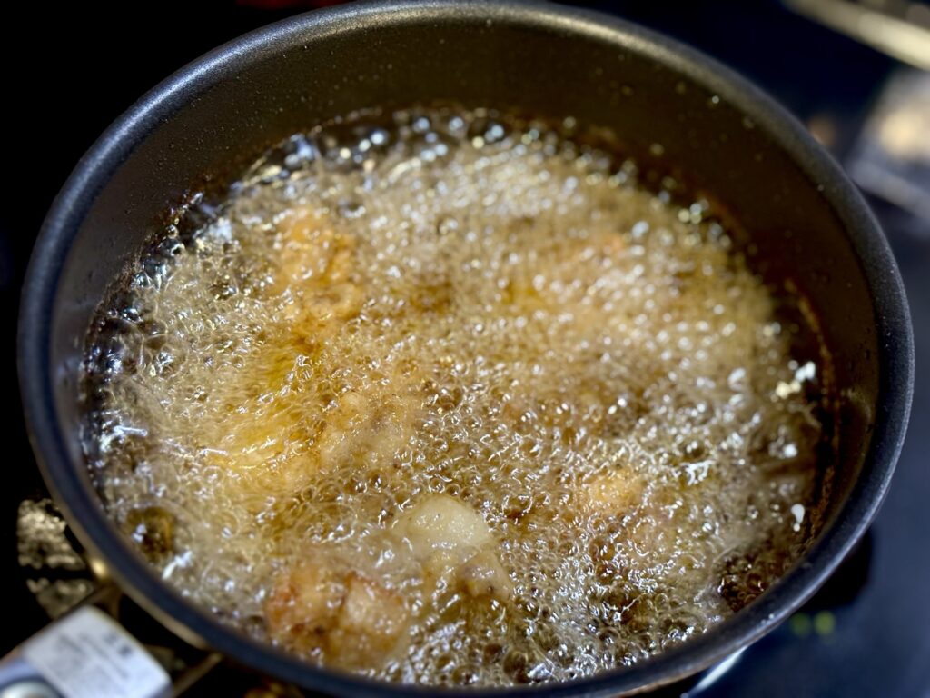 唐揚げ 170度 揚げ方 泡の状態 火入れ 油温管理 カリッと仕上げるコツ