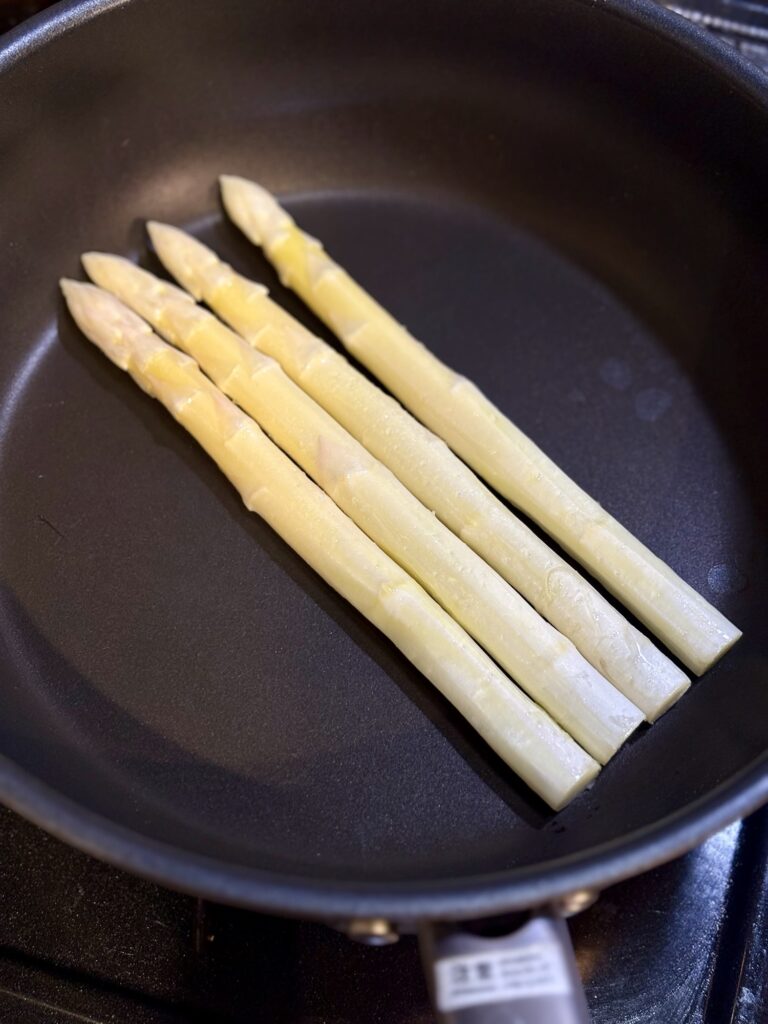 ホワイトアスパラ フライパン 焼き方 調理開始