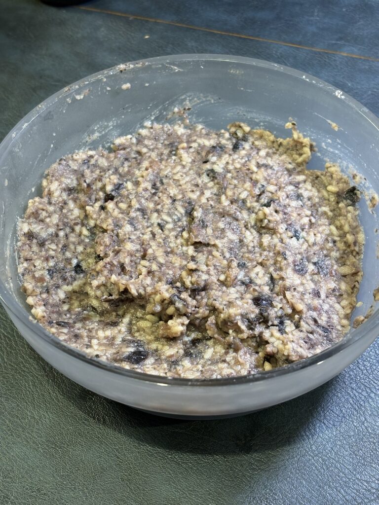 エペイオス60℃8時間で完成した自家製黒豆麹味噌