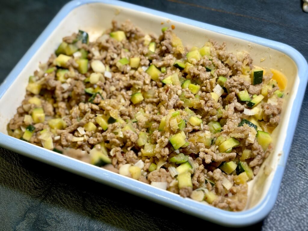 豚ひき肉とズッキーニで作る冷やし担々麻辣そうめん用の炸醤