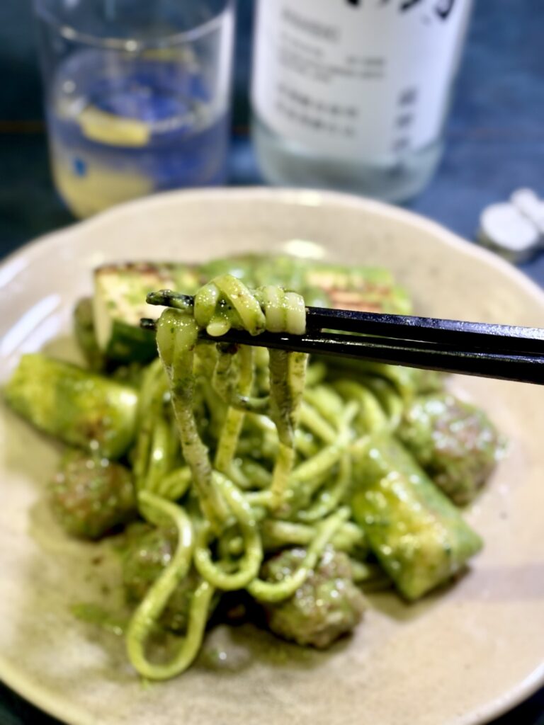 山椒ジェノベーゼリングイネの箸あげ