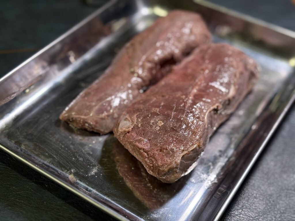 55℃で低温調理した蝦夷鹿ヒレ肉