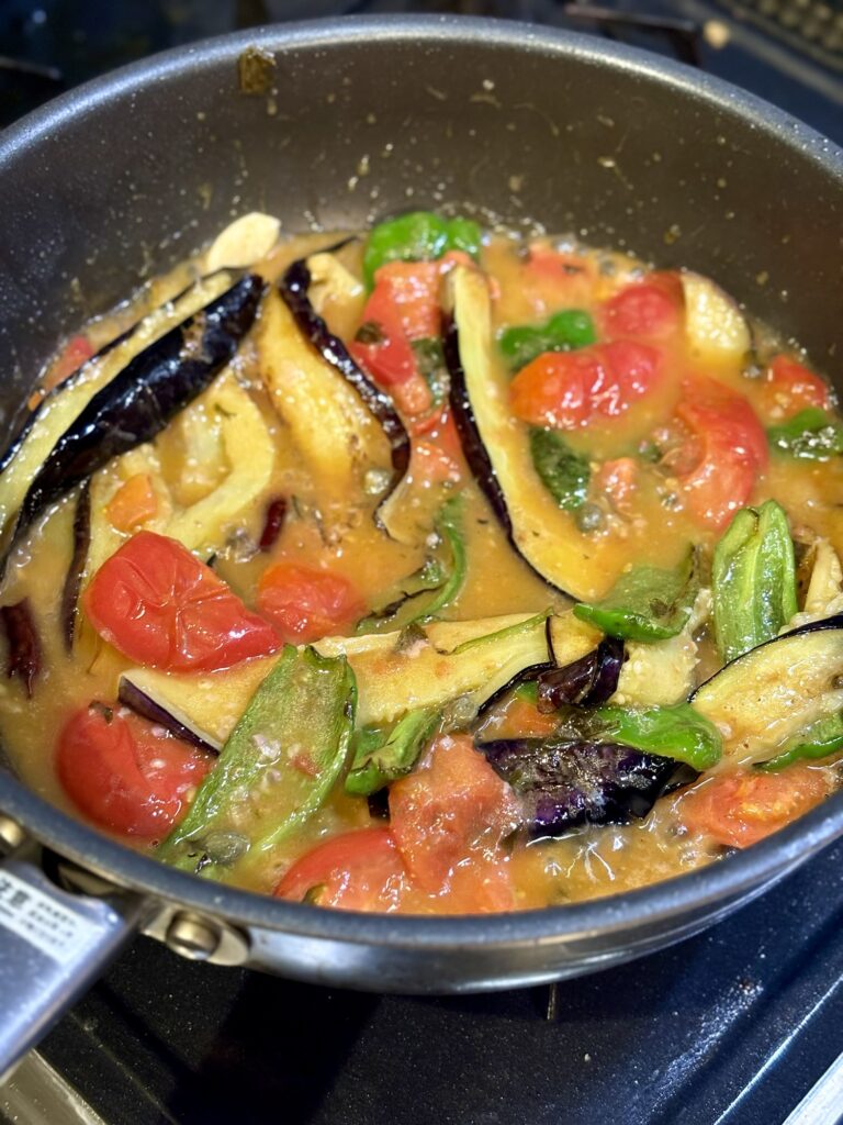赤紫蘇麹で作る茄子とトマトのサレルノ風
