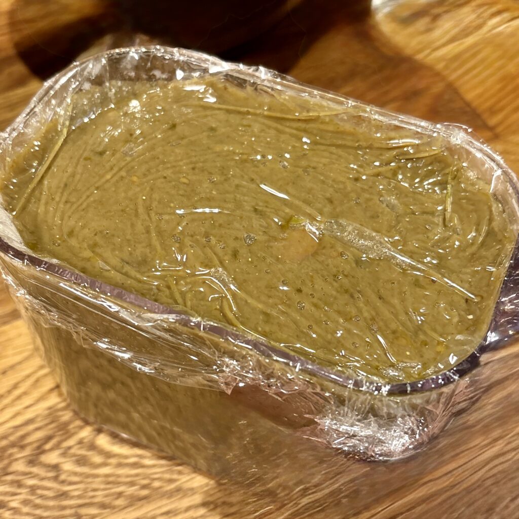 仕上げに米油で火入れしてブレンダーでブイーン