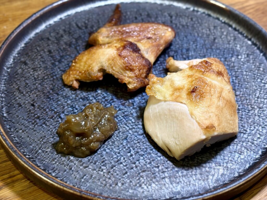 しっとりとしたロティサリーチキン胸肉の断面