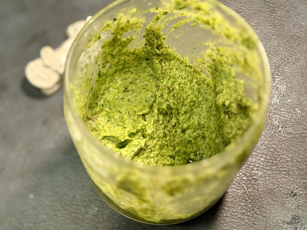 ケールジェノベーゼソース