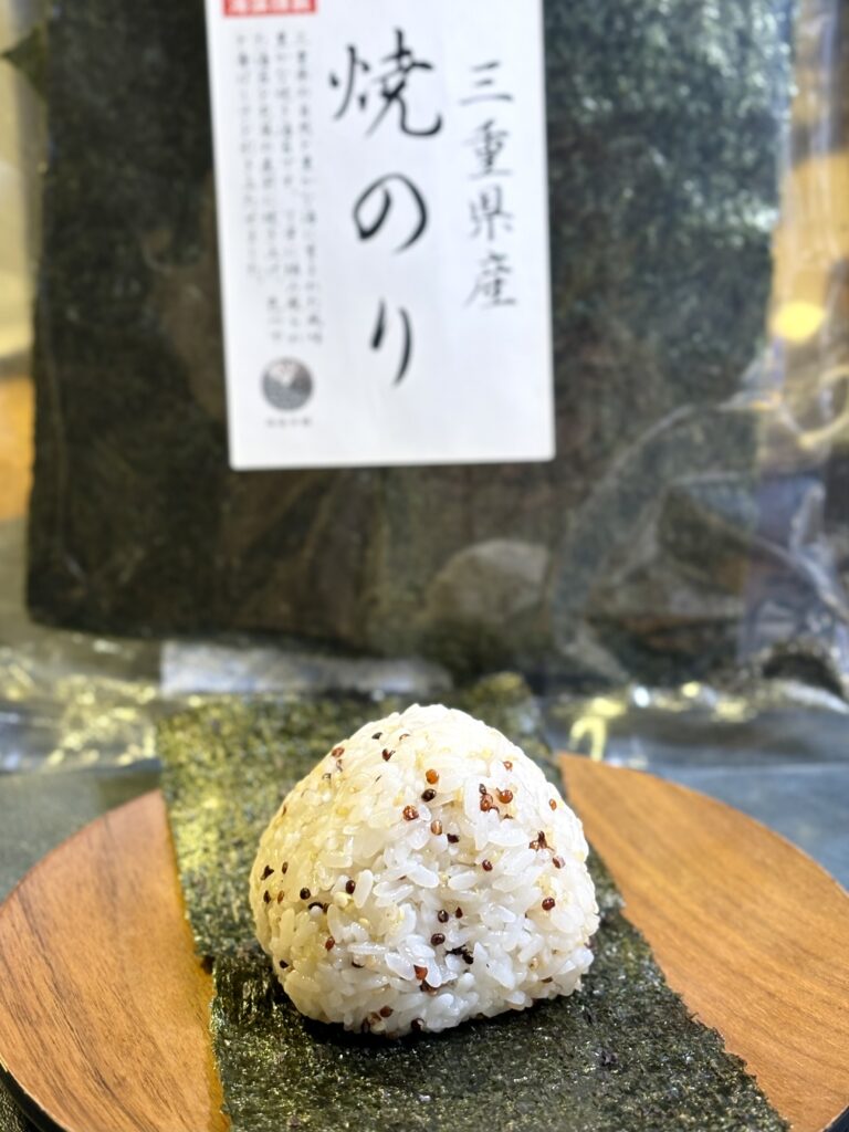 海藻本舗の三重県さん焼き海苔とおむすび