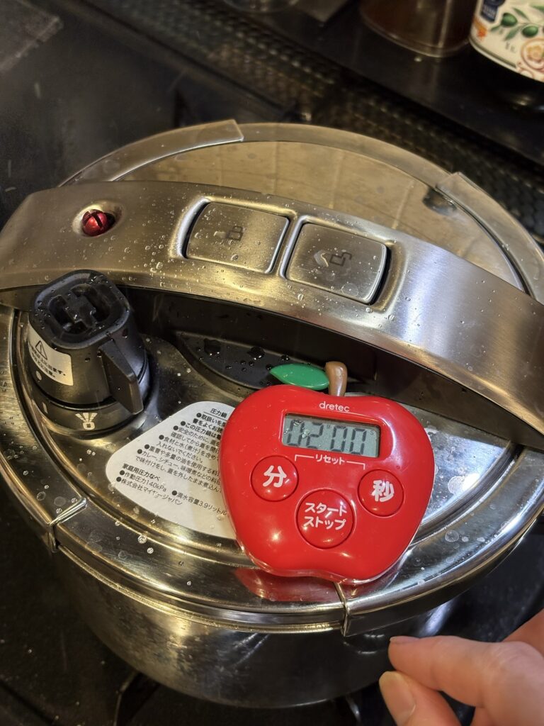 マイヤーハイプレッシャークッカーで加圧2分炊飯