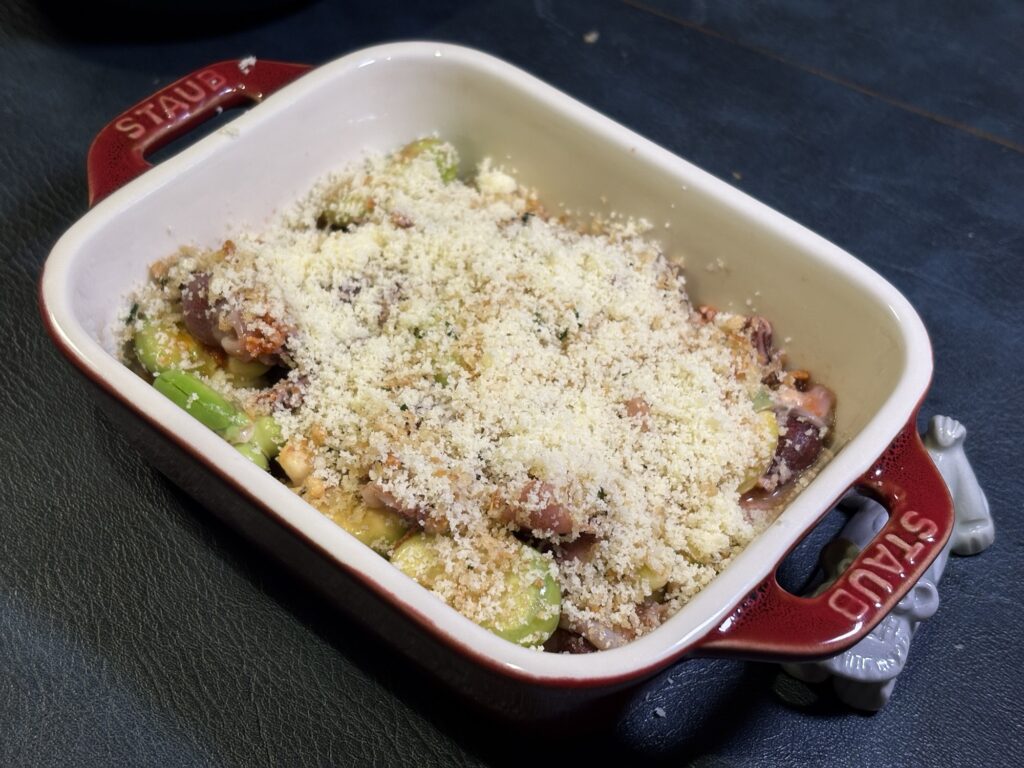 香草パン粉をかける ホタルイカとそら豆レシピ