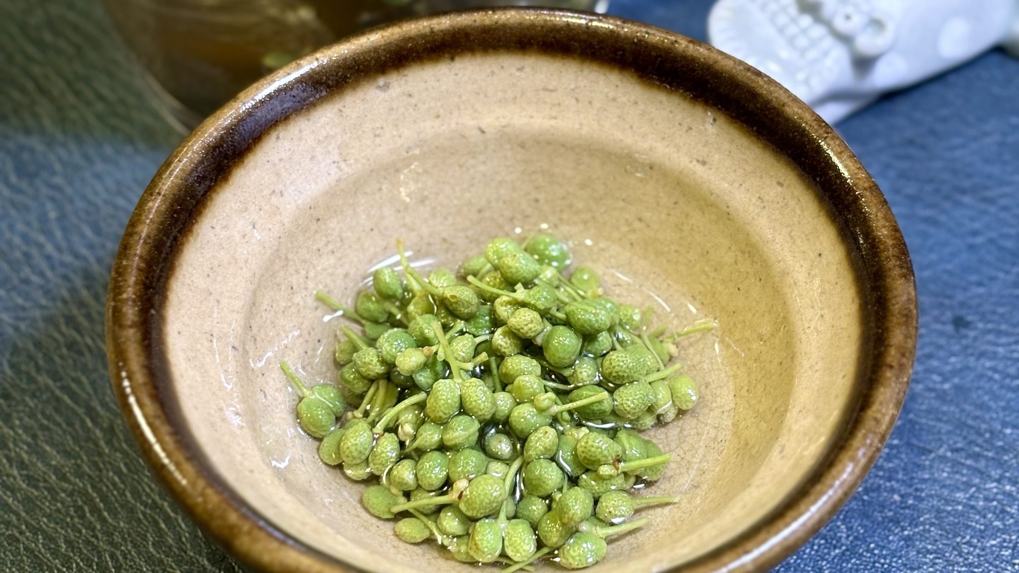 山椒の実の透明醤油漬け