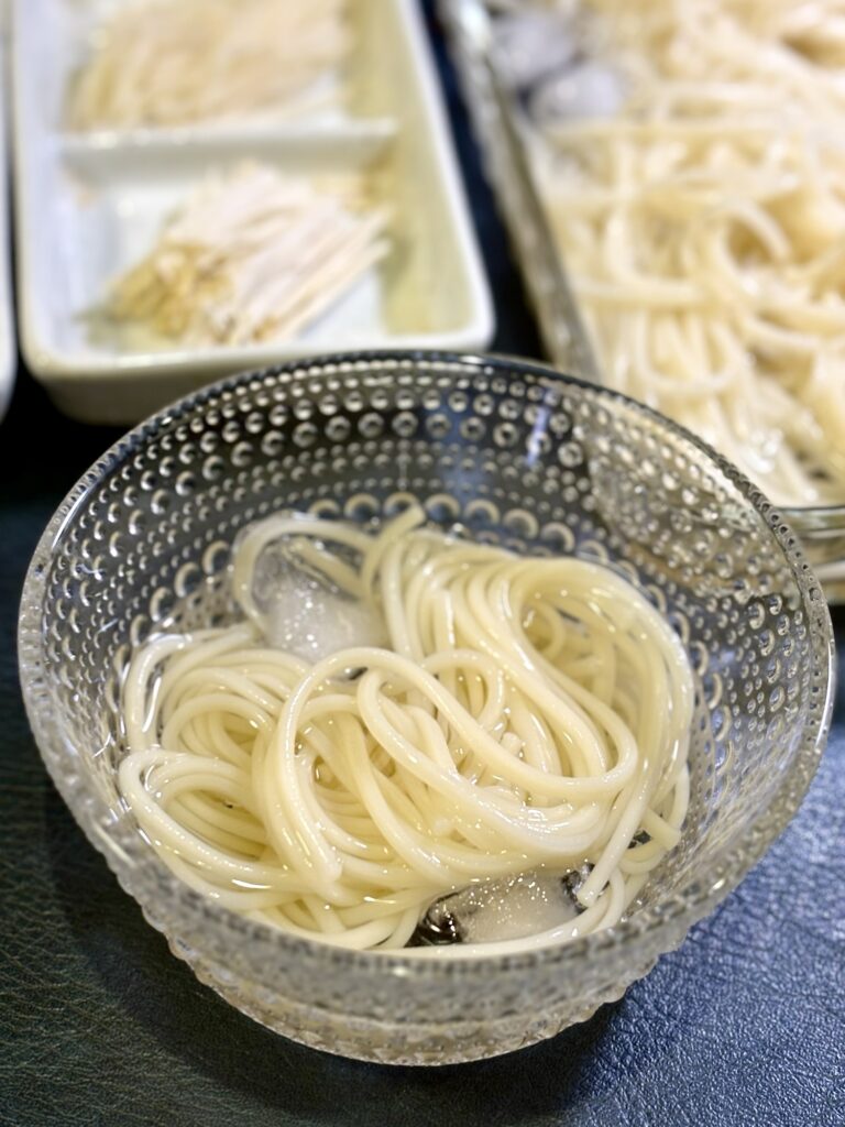 半田そうめんを透明醤油のめんつゆでいただく